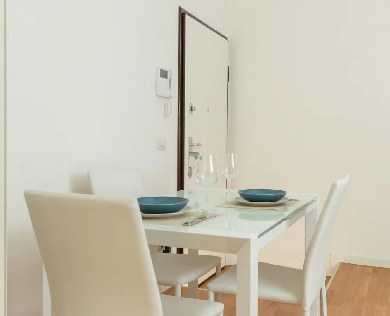 New - Manet - Exclusive Apartment Milano