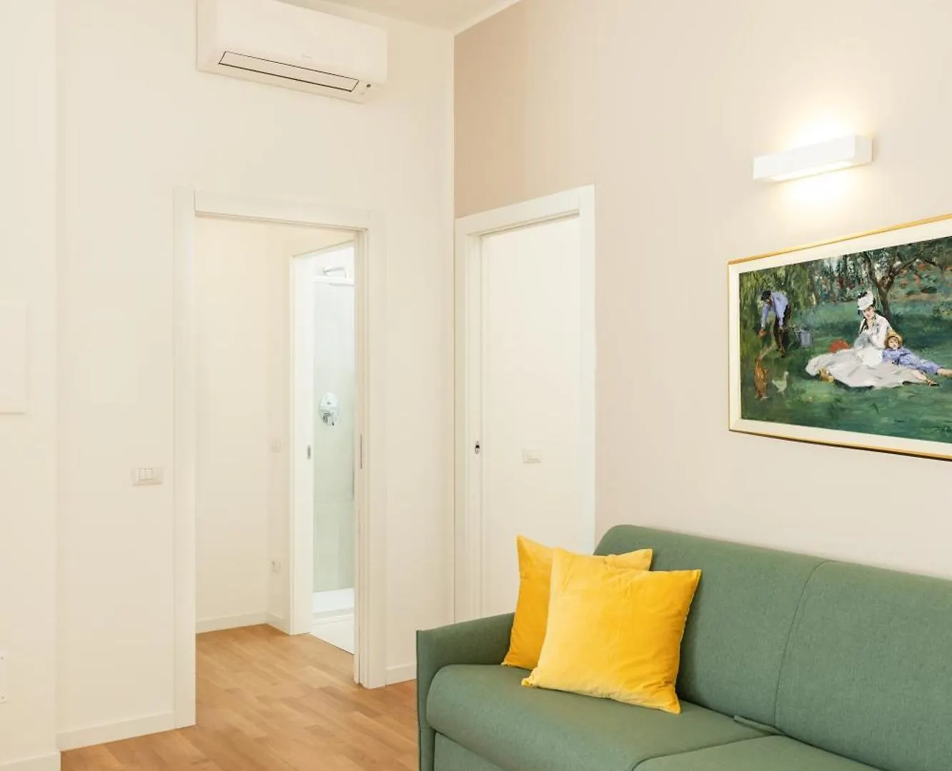 New - Manet - Exclusive Apartment Milano Italia